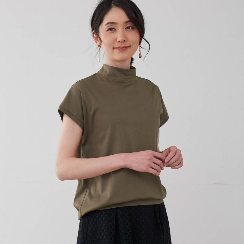大人のためのハイネックＴシャツ（花笑むとき／hana emu toki）