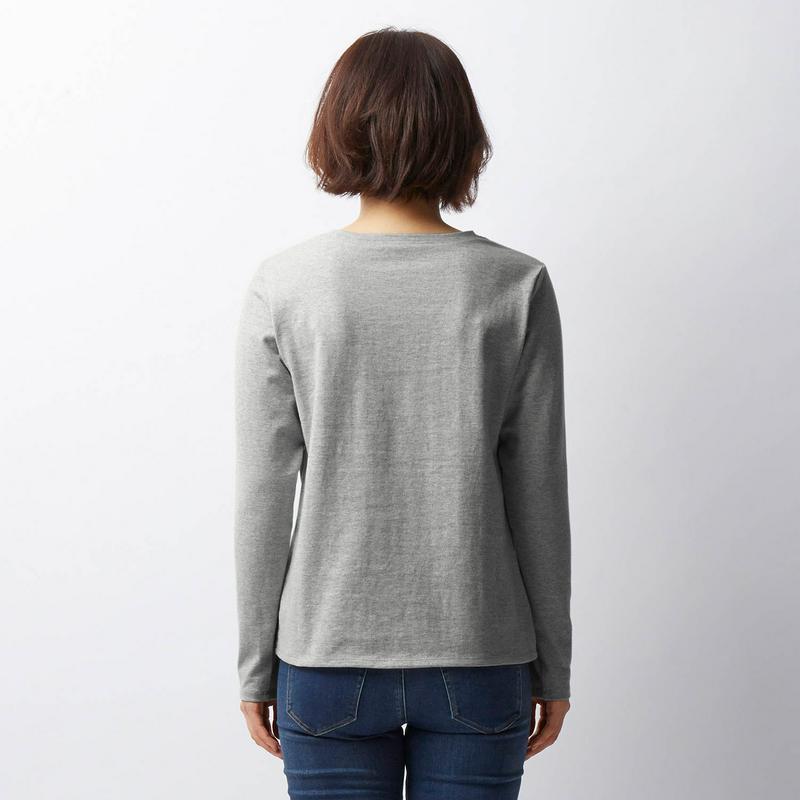 ワンポイント長袖Ｔシャツ【Ｓ～ＬＬ】「ミッキーモチーフ」（ディズニー）