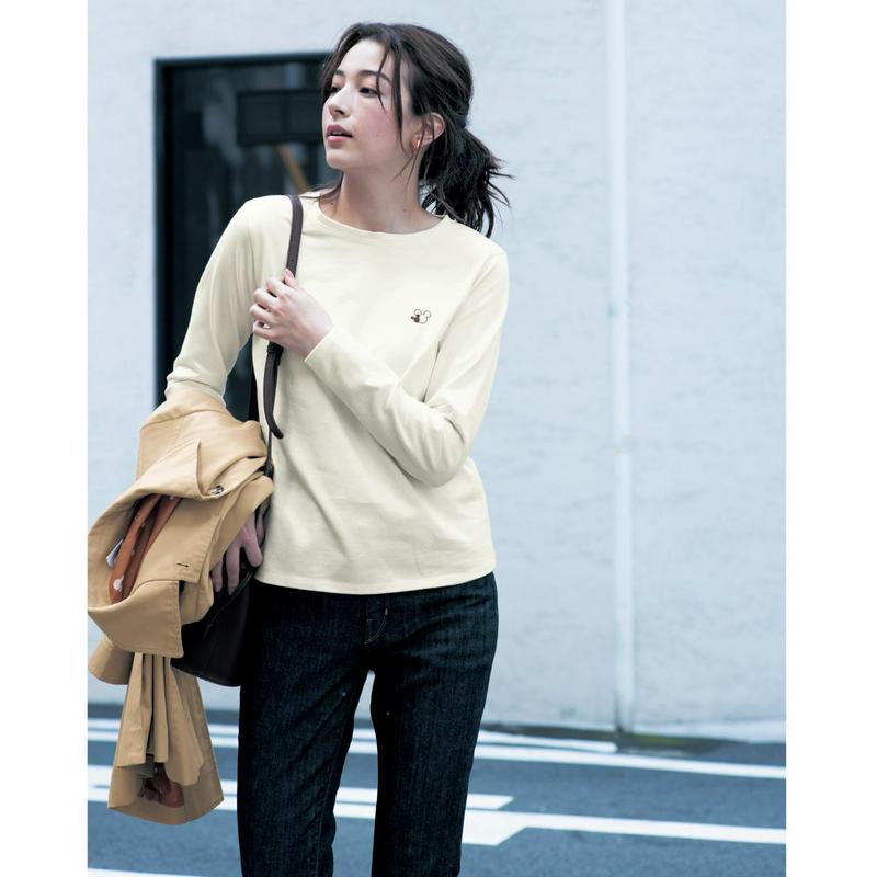 ワンポイント長袖Ｔシャツ【Ｓ～ＬＬ】「ミッキーモチーフ」（ディズニー）