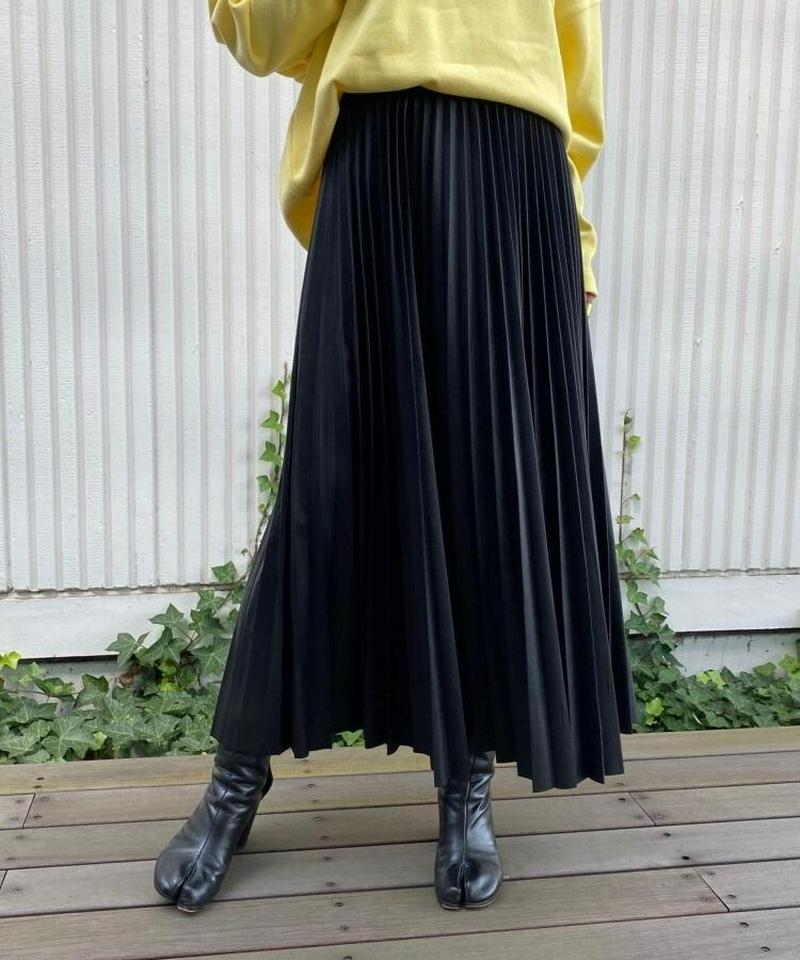 フェイクレザープリーツスカート
