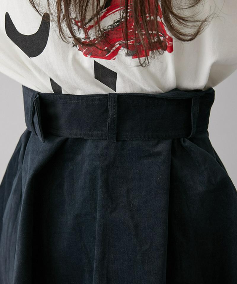 ぺプラムベルト付きペンシルスカート