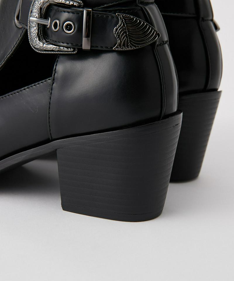 バックルシューズ