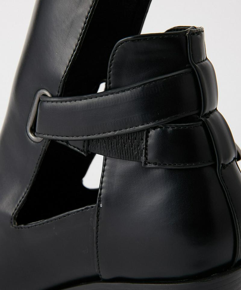 バックルシューズ