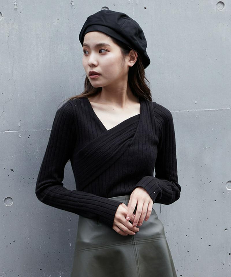 フロントベルトニット