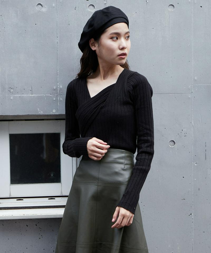 フロントベルトニット