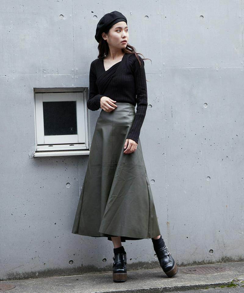 フロントベルトニット