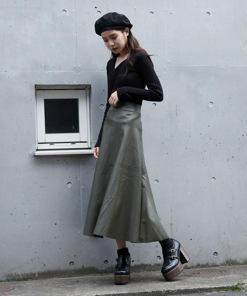 フロントベルトニット