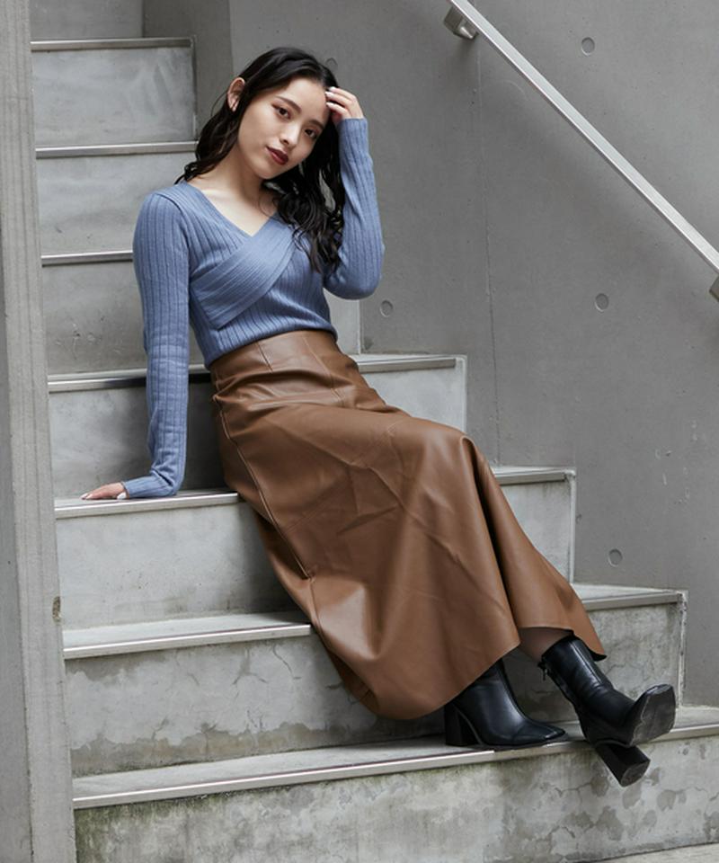 フロントベルトニット