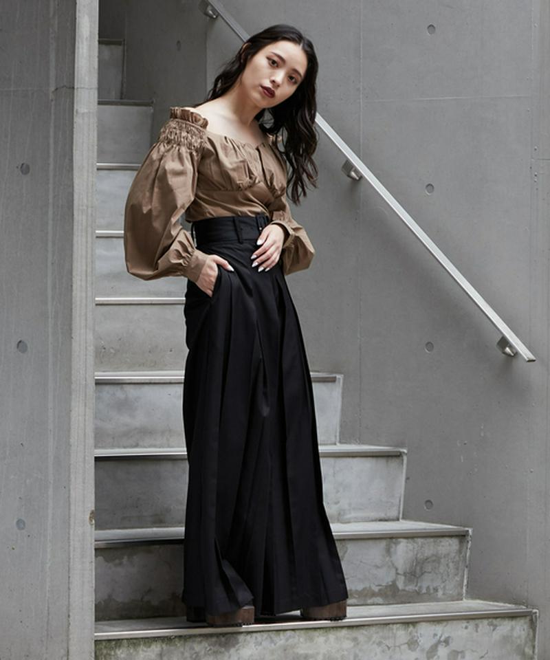 ボックスプリーツワイドパンツ