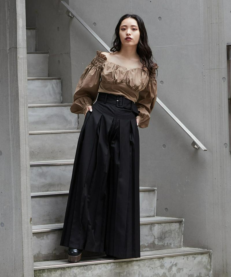 ボックスプリーツワイドパンツ