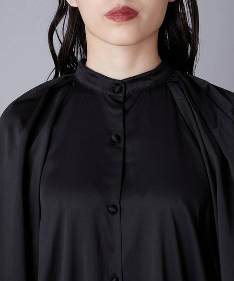 サテンロングワンピース