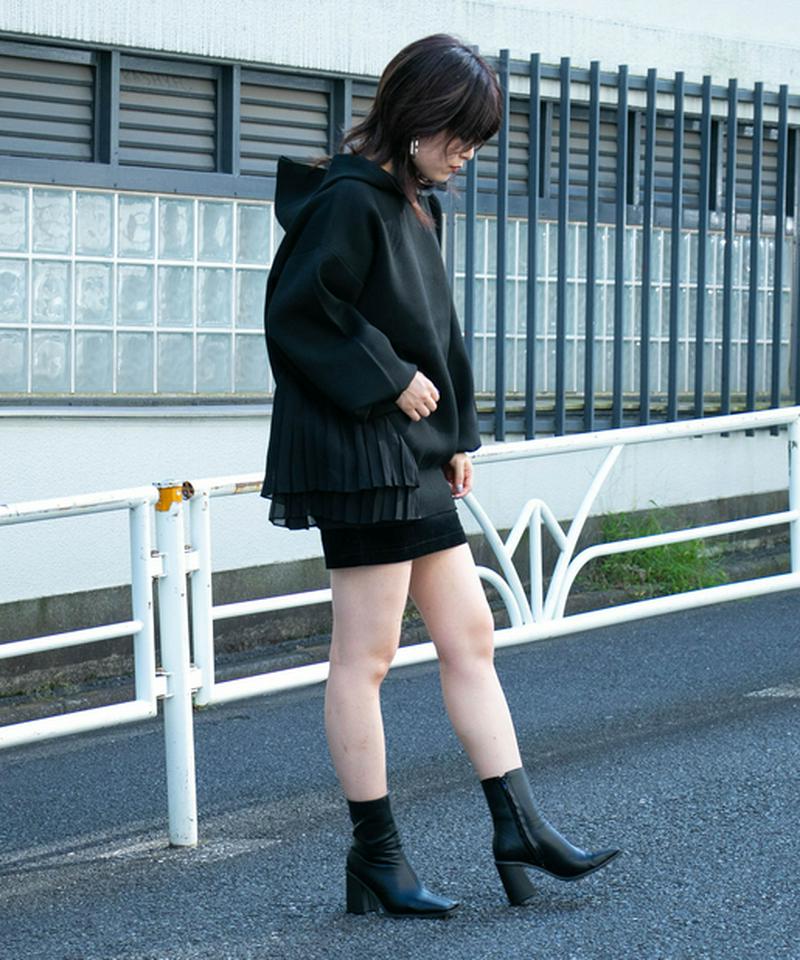 プリーツドッキングニットフーディー