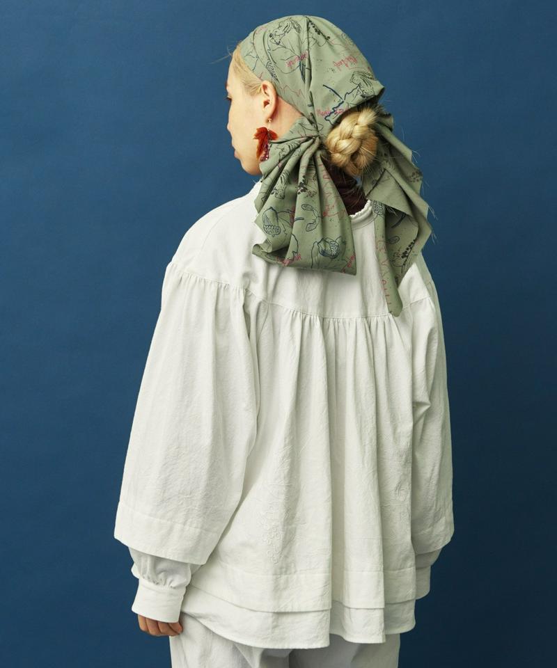 〇eiπe 山葡萄刺繍　2WAYギャザーブラウス（eiπe）