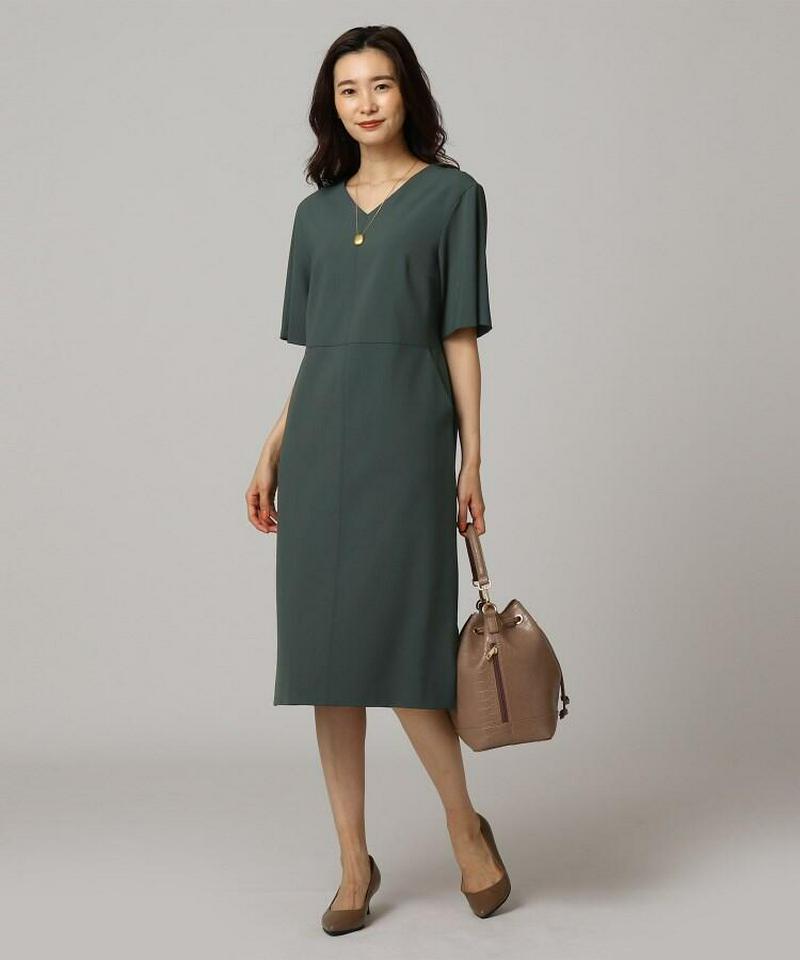 トスカーナブリーゼストレッチ袖フレアワンピース