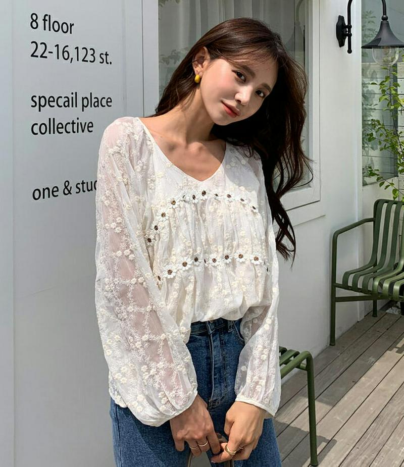 【新作10%OFF】フラワー刺繍ブラウス・全1色・b60682 レディース【bl】【韓国 ファッション トップス ブラウス ラグ