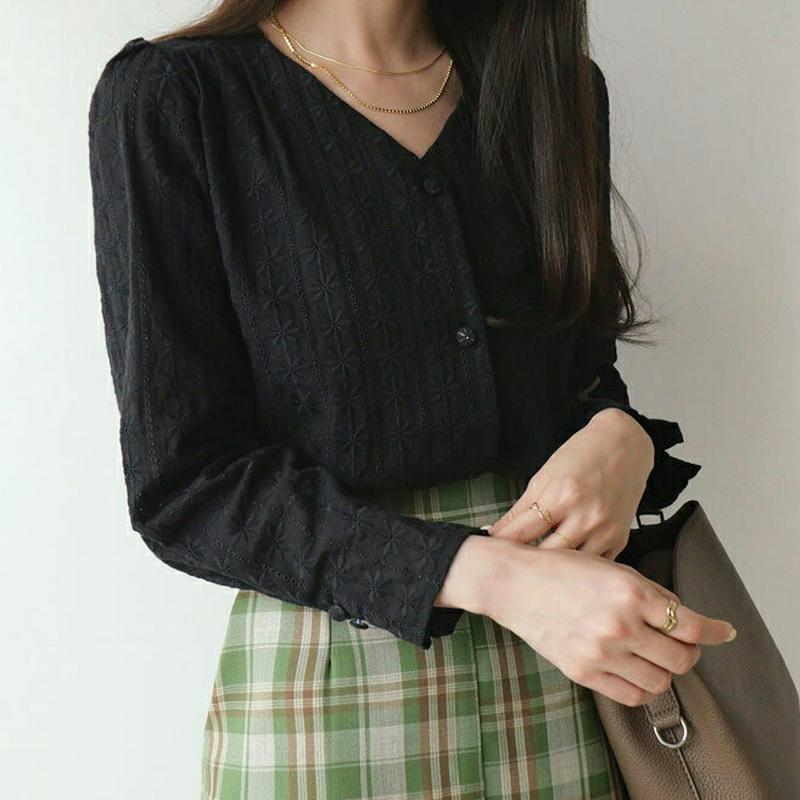 【新作10%OFF】フラワー刺繍ボタンブラウス・全3色・b63887 レディース【bl】【トップス ブラウス 長袖 Vネック 刺