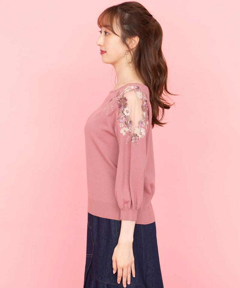 ベロアmix刺繍ニット