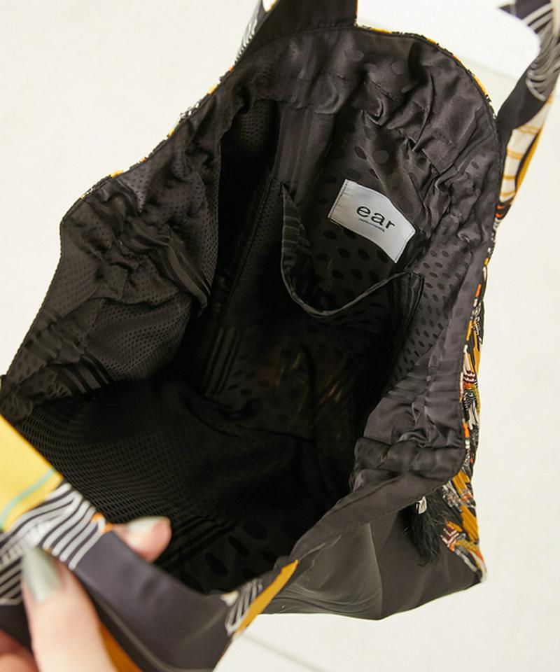 Ear Papillonner イアパピヨネ の カタログ掲載商品 柄プリーツ巾着バッグ Parte