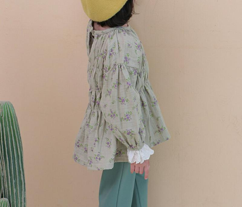 【新作10%OFF】花柄シャーリングブラウス・u05943 キッズ【3~8才】【bl】【トップス ブラウス ロングスリーブ 長袖