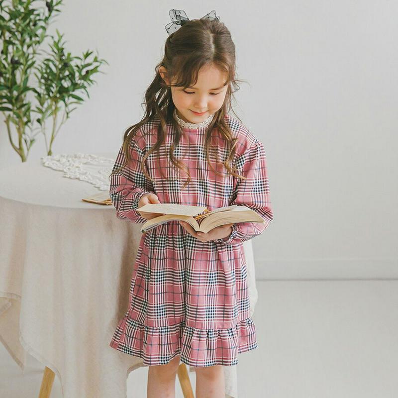 レースネックチェック柄ワンピース・p006027 キッズ【3~8才】【ops】【ワンピース ミディ丈 ミディワンピース 長袖 レース レースネック チェック柄 ガーリー かわいい 女の子 韓国 韓国子供服 子供 こども 子供服 こども服】【KIDS】