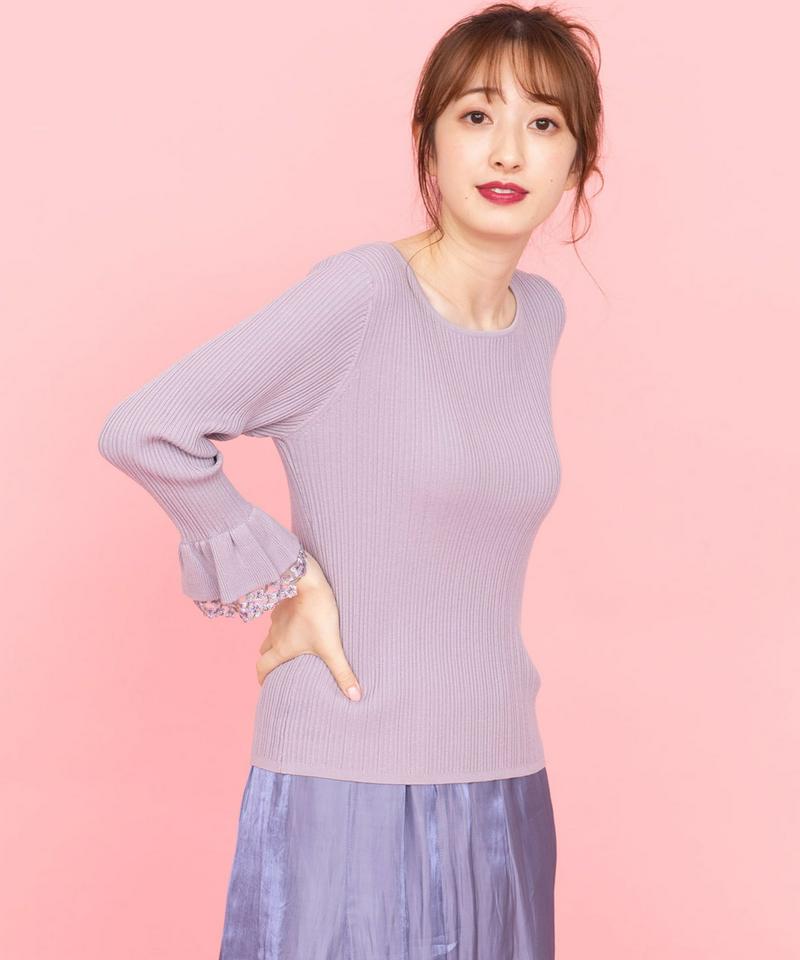 ブーケシシュウスリーブニット