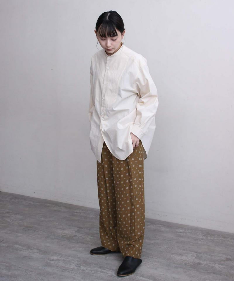 小紋柄ジャカードタックテーパードパンツ（cardo fabrica）