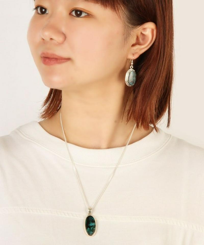 【色で合わせるアクセサリー】ターコイズ楕円ネックレス（1点もの）