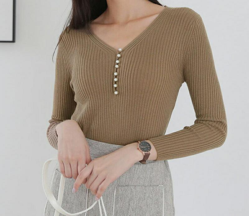 【新作10%OFF】パールボタンスリムニット・全2色・e60731 レディース【tops】【韓国 ファッション トップス ニット