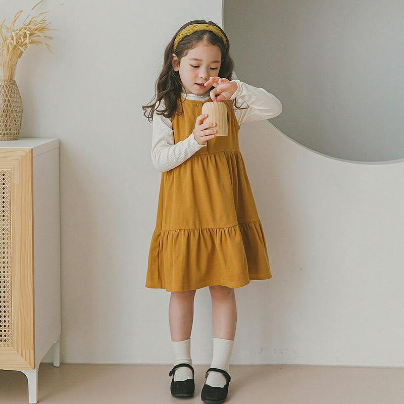 ボタンティアードノースリワンピース(マスタード)・p006037 キッズ【3~8才】【ops】【ワンピース ミディ丈 ミディワンピース スリーブレス ノースリーブ 単色 無地 シンプル ティアード 女の子 春 秋 韓国 韓国子供服 子供 こども 子供服 】【KIDS】