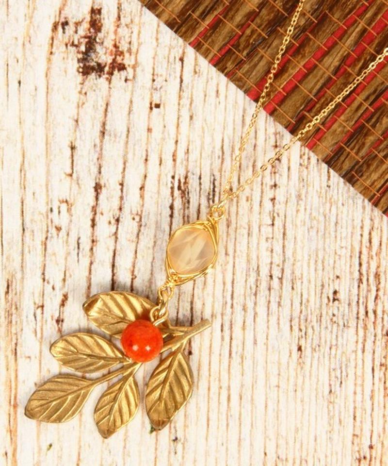 【こっくり色濃い秋アクセ】紅葉オレンジネックレス