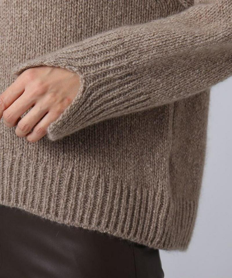 カシミヤスラブハイネックニット