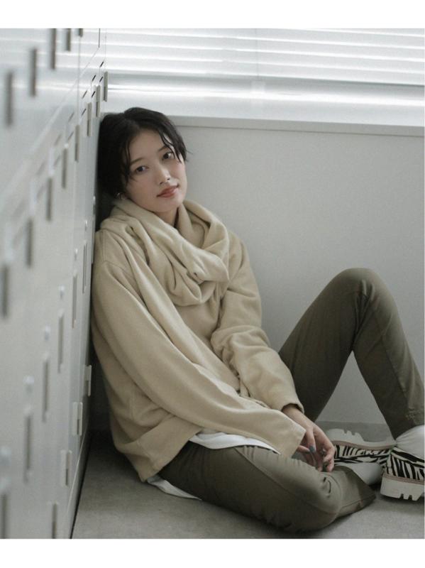 【BLACK CRANE/ブラック・クレーン】 DONUT NECK PULLOVER:カットソー