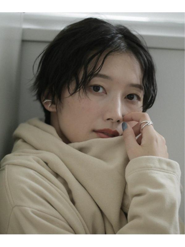 【BLACK CRANE/ブラック・クレーン】 DONUT NECK PULLOVER:カットソー
