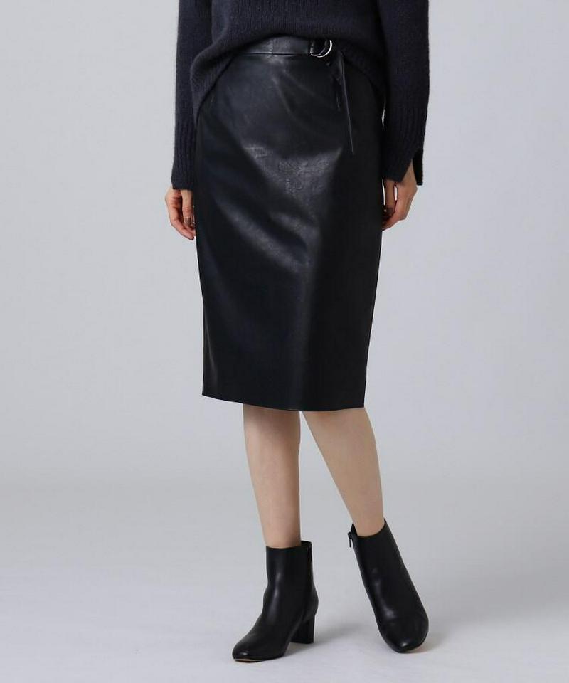 モダンフェイクレザータイトスカート
