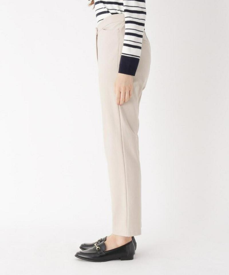 シンプルストレッチテーパードパンツ