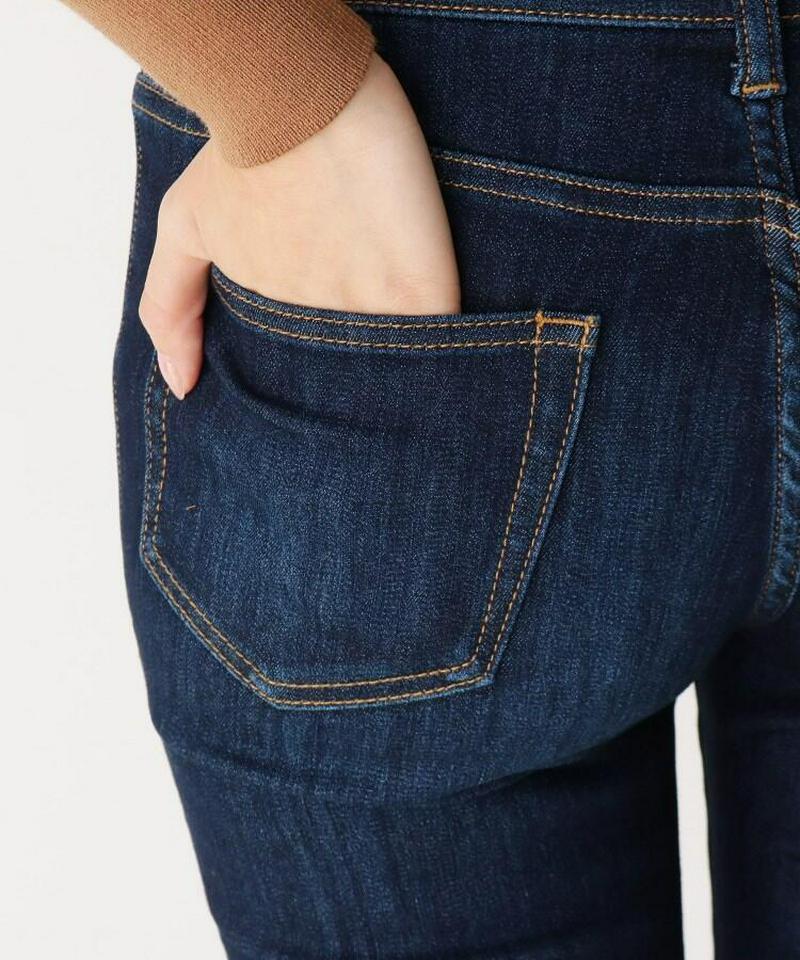 パウダータッチストレッチデニムパンツ