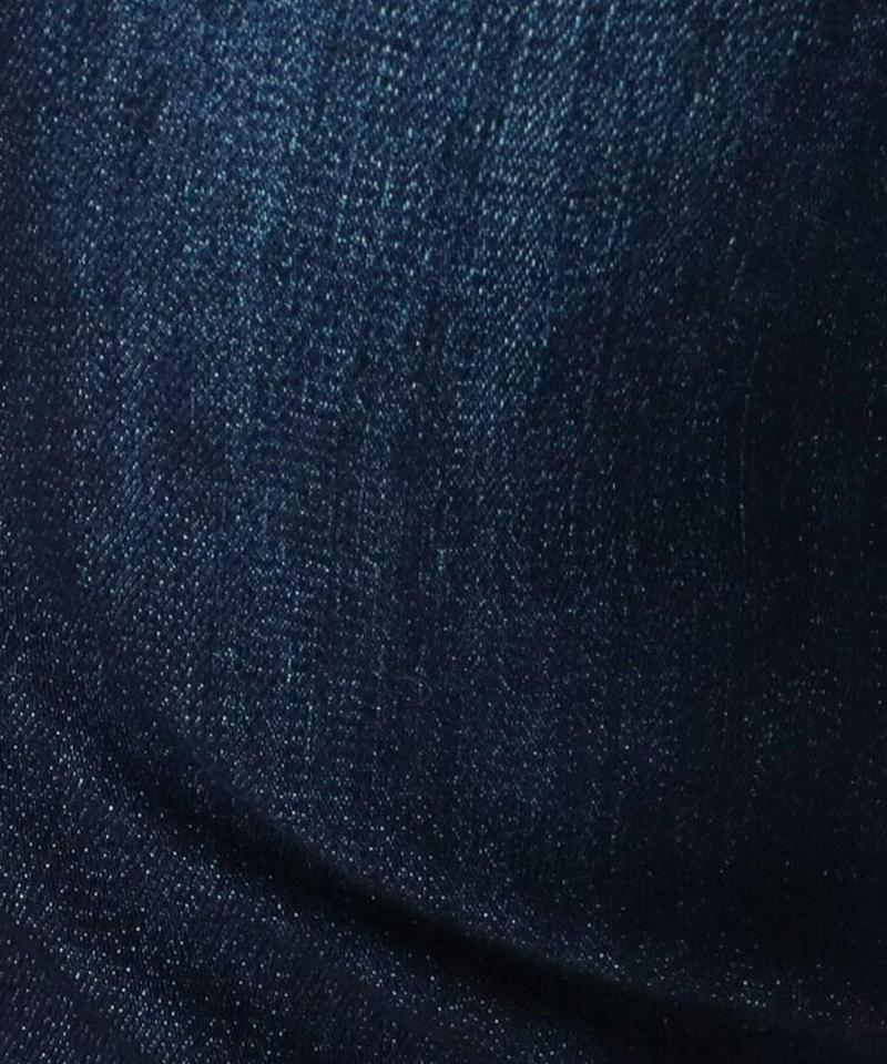 パウダータッチストレッチデニムパンツ