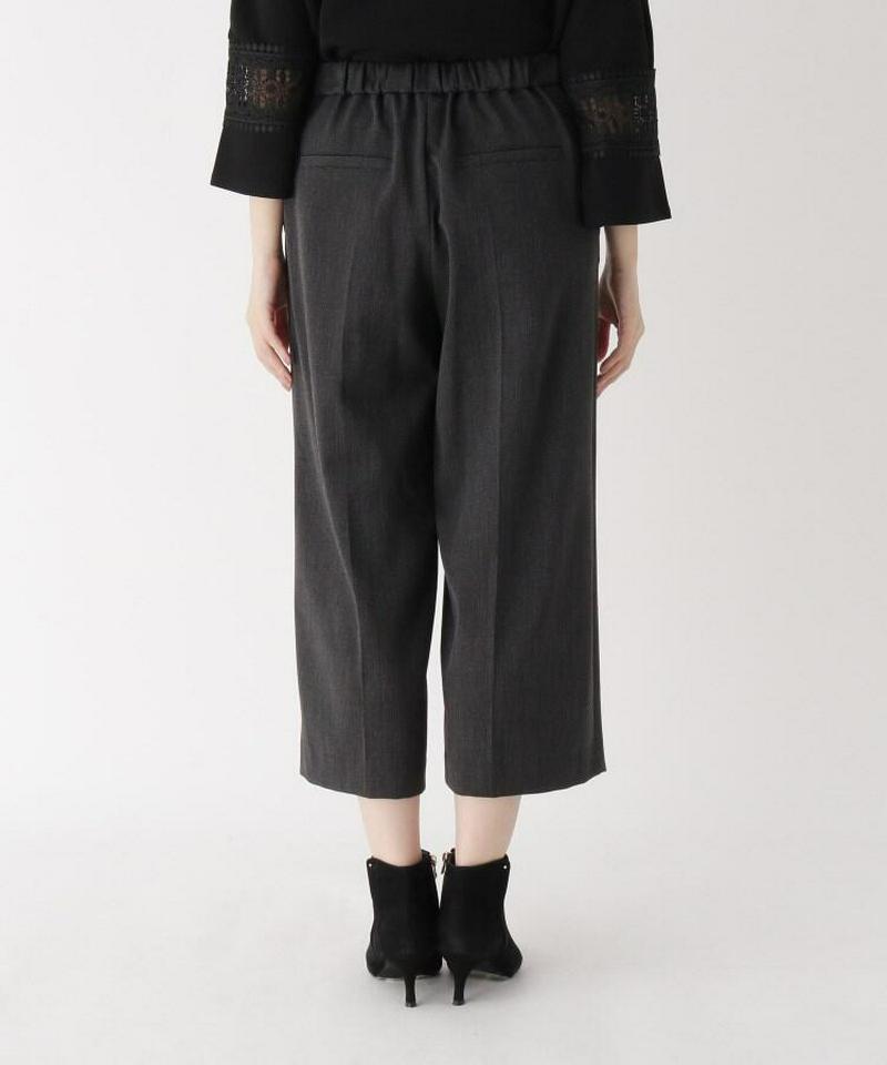 微光沢ベルト風ワイドパンツ