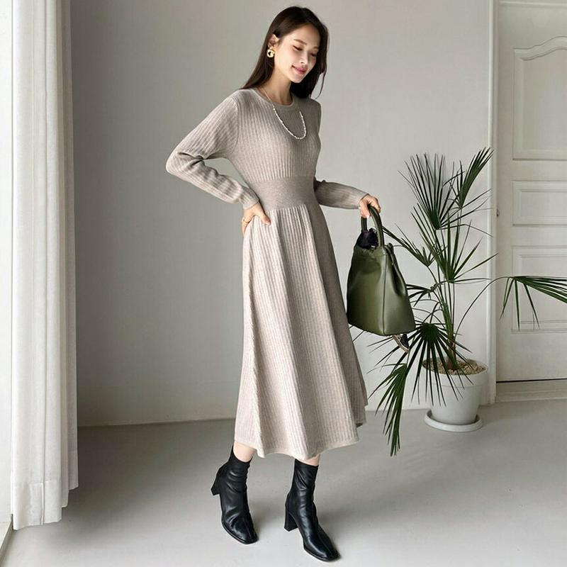 【只今10%OFF】リブラウンドフレアワンピース・全2色・b64348 レディース【ops】【韓国 ファッション ワンピース ロングワンピース ニット ニットワンピース フレア リブ スリム 長袖 ラウンドネック シンプル カジュアル ラフ 秋 冬】【ハイホリHIHOLLI】