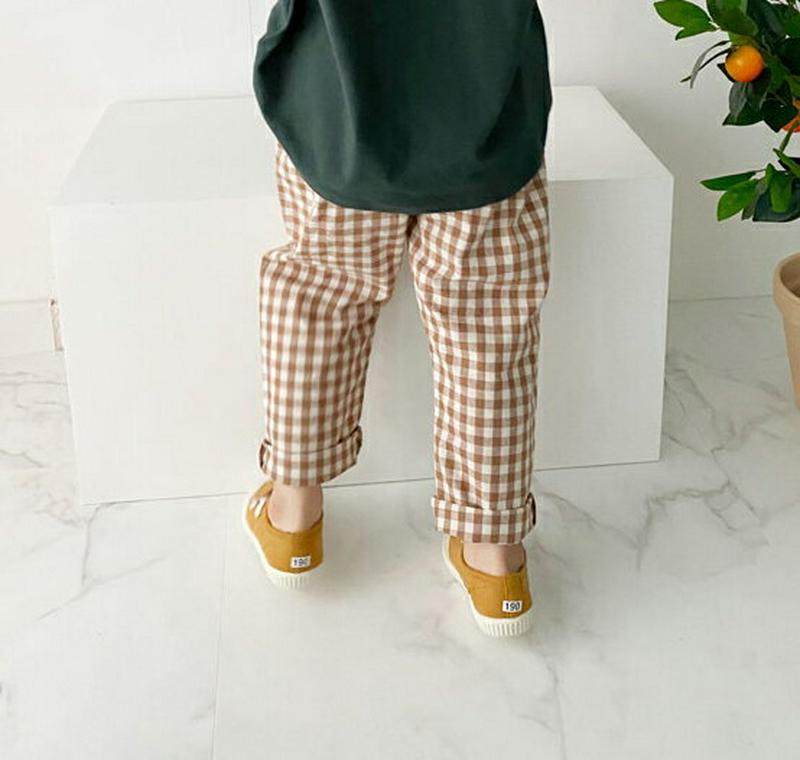 チェック柄パンツ p006791 キッズ 【3~8才】【pt】【韓国 ファッション ボトムス パンツ ロング コットン100 テーパード スリム ウエストゴム ギンガムチェックキッズ 子供 子供用 幼稚園 通学 通園 小学生 春 秋 冬】【KIDS】