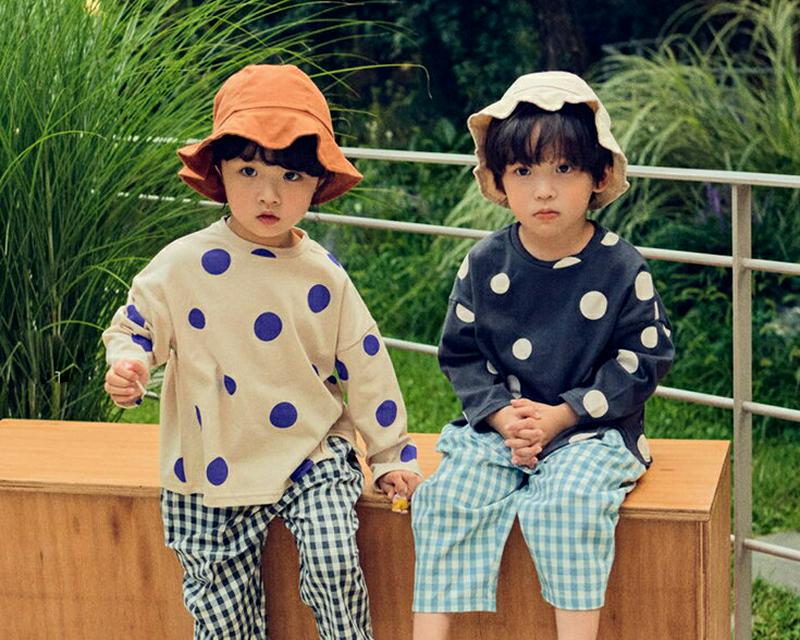 【只今10%OFF】スリットドット柄Tシャツ u06711 キッズ 【3~8才】【tops】【韓国 ファッション トップス Tシ