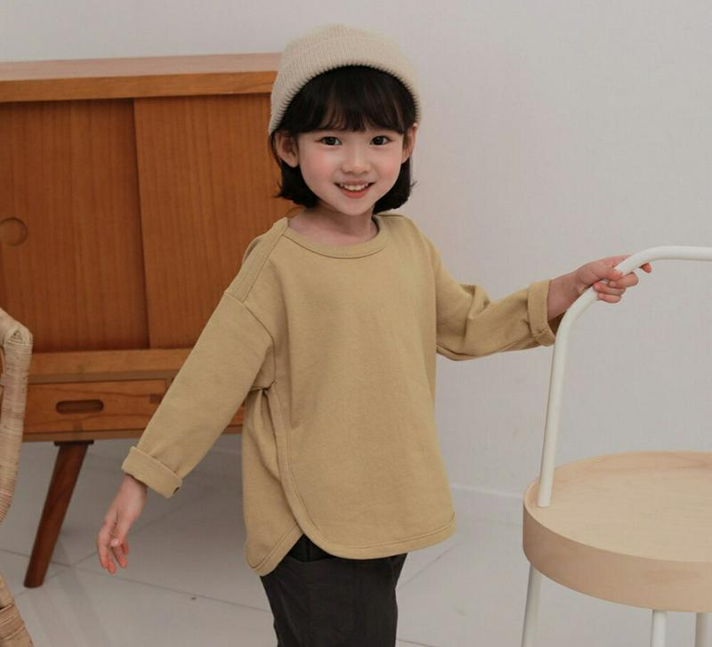 【只今10%OFF】ラウンドヘムTシャツ・u05925 キッズ【3~8才】【tops】【トップス Tシャツ 長袖 単色 無地 無