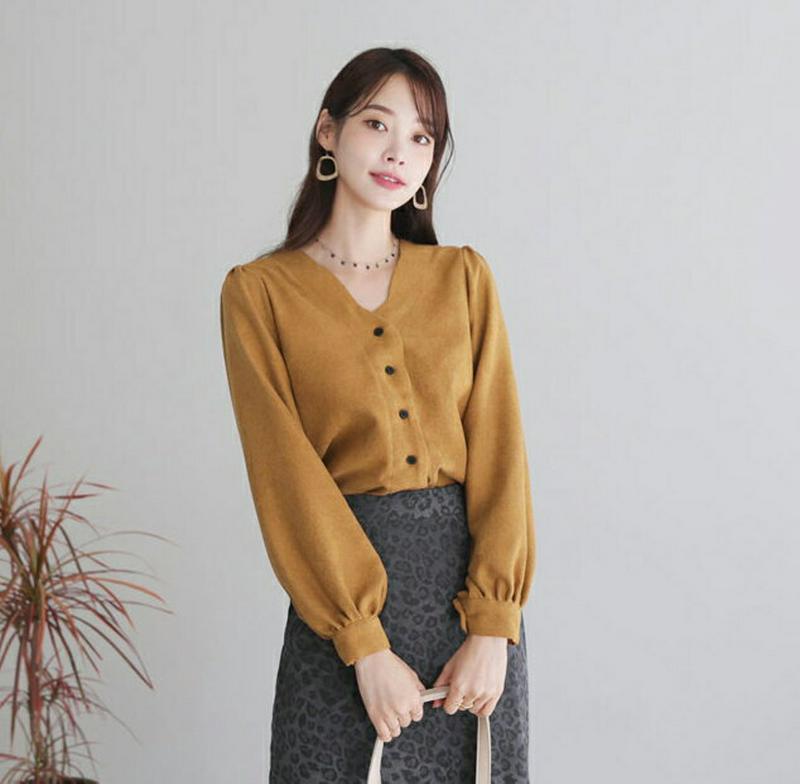 【新作10%OFF】ウェーブネックボタンブラウス・全4色・t64539 レディース【bl】【韓国 ファッション トップス ブラウ