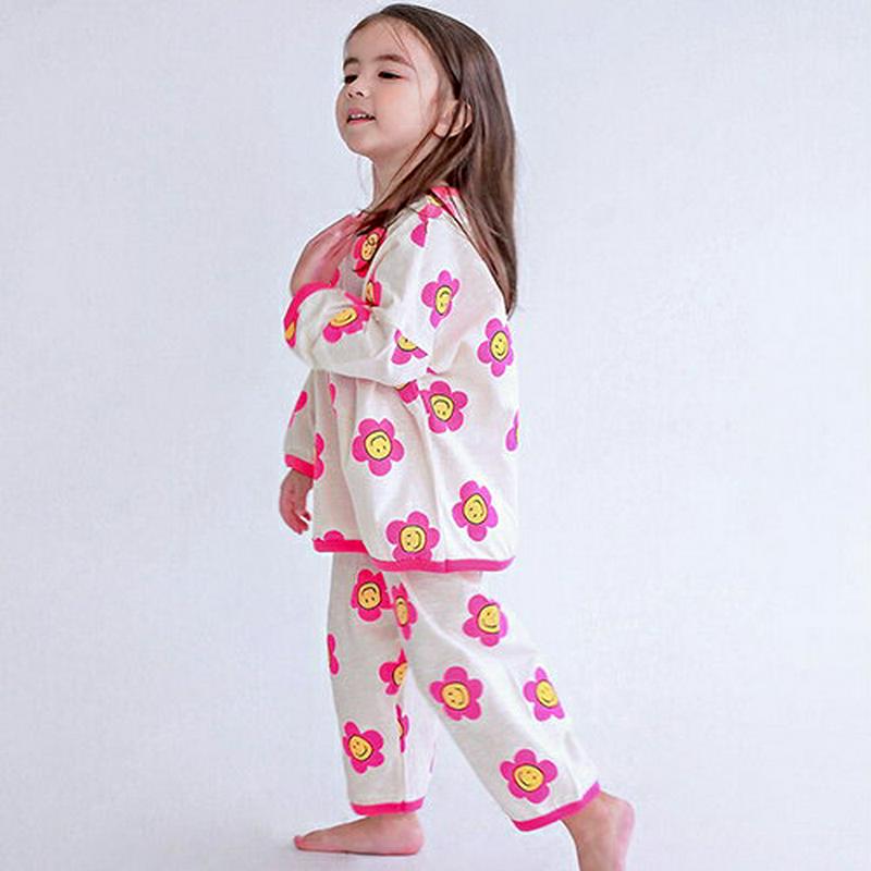 スマイルフラワーパジャマSET・p007556 キッズ【3~8才】【uw】【ルームウェア 部屋着 パジャマ トップス 長袖 パンツ ズボン 花柄 フラワー スマイル 女の子 男の子 韓国 韓国子供服 子供 こども 子供服 こども服】【KIDS】