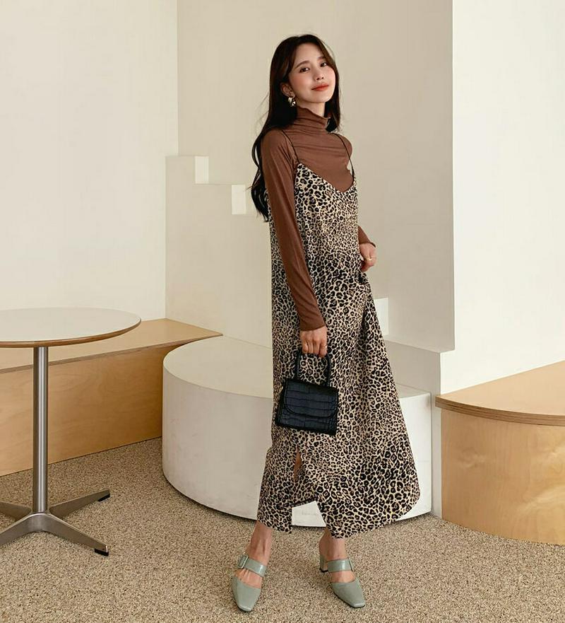 【只今10%OFF】レオパードキャミワンピース・全2色・t64302 レディース【ops】【韓国 ファッション ワンピース ロングワンピース キャミワンピース スリーブレス キャミソール Vネック レオパード柄 ヒョウ柄 スリット 大人 秋】