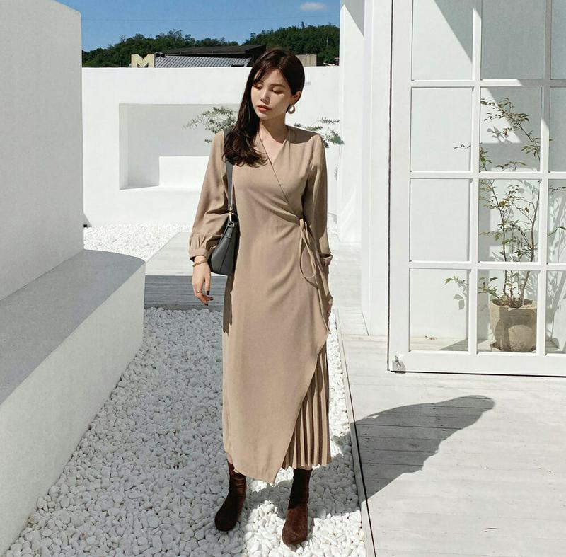 ラッププリーツワンピース・全2色・b64599 レディース【ops】【韓国 ファッション ワンピース ロングワンピース Vネック