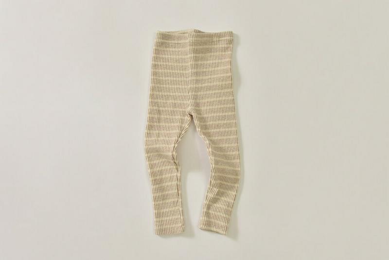 ボーダーレギンス u07296 キッズ 【3~8才】【pt】【韓国 ファッション ボトムス レギンス スパッツ パンツ ロング パターン 柄 リブ ストレッチ 伸びる 女の子 男の子 ユニセックス キッズ 子供 子供用 幼稚園 通学 通園 小学生 春 秋 冬】【KIDS】