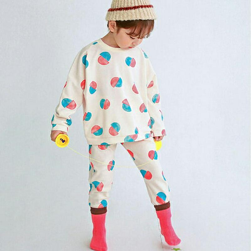 配色サークルTシャツ&パンツSET・p007649 キッズ【3~8才】【set】【セットアップ setup　トップス Tシャツ 長袖 パンツ ズボン ロングパンツ 長ズボン 総柄 カジュアル 女の子 男の子 韓国 韓国子供服 子供 こども 子供服 こども服】【KIDS】