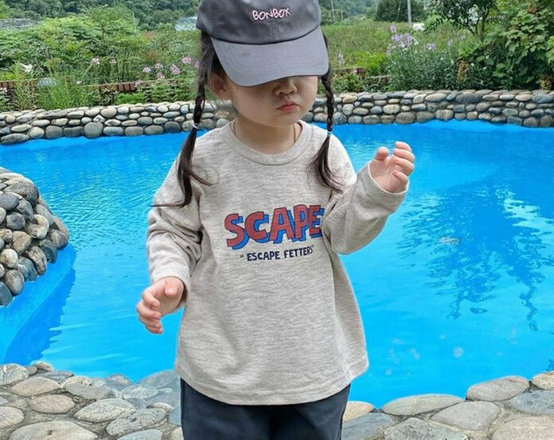 【新作10%OFF】SCAPEロゴTシャツ u06836 キッズ 【3~8才】【tops】【韓国 ファッション トップス Tシャ