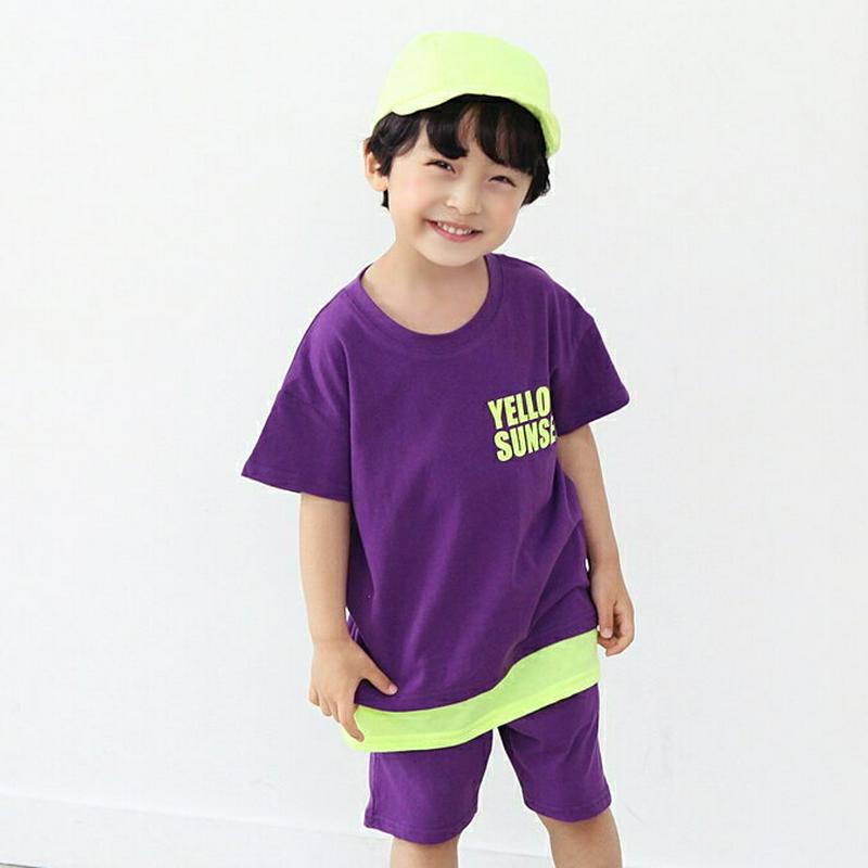 配色レタリングTシャツ&パンツSET p003264・キッズ 【3~8才】【SET】【韓国 ファッション セットアップ Tシャツ カットソー 半袖 ハーフスリーブ パンツ ショート ハーフ 半ズボン ウエストゴム コットン100 ロゴ 子供服 小学生 ジュニア 夏】【KIDS】